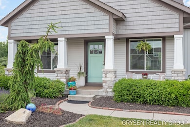 4-web-or-mls-2504-cedar-w-dr