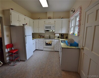 31067 King William Rd, West Point, VA 23181 - photo 7
