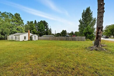 300 S West St, Plainfield, WI 54966 - photo 7