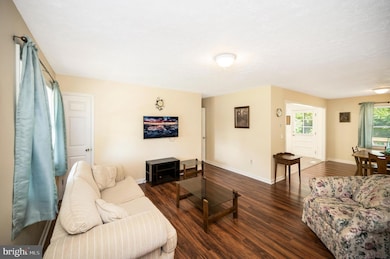 1406 Lakeview Pkwy, Locust Grove, VA 22508 - photo 4