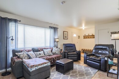 10033 W Palmer Dr Sun City, AZ 85351