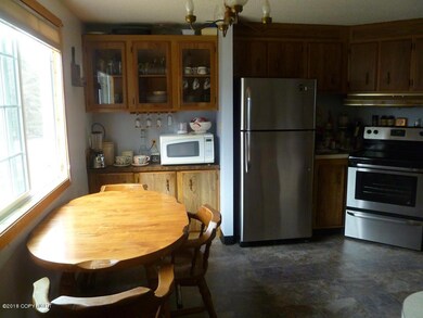 Expansive kitchen