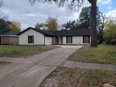 7434 Tall Pines Dr, Houston, TX 77088 - photo 2