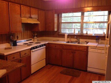 301 Brown Ave, Rainbow City, AL 35906 - photo 3