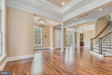 6811 Stockwell Manor Dr, Falls Church, VA 22043 - photo 6