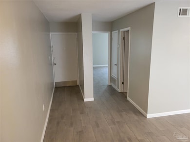 401 Marshall Ct NW unit 1, Fort Walton Beach, FL 32548 - photo 2