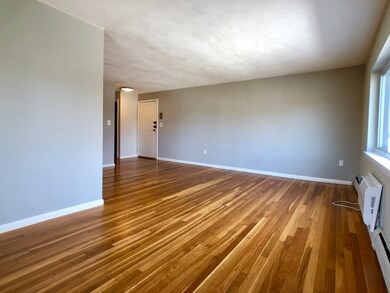 425 S Huntington Ave unit 16, Jamaica Plain, MA 02130 - photo 4