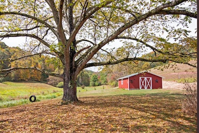 7394 Crag Rd, Meadow Bridge, WV 25976 - photo 2