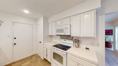 7654 Athlone Dr, Houston, TX 77088 - photo 6