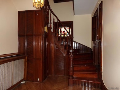 foyer & staircase
