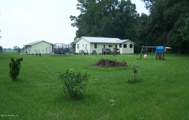 250 Nichols Rd, Florahome, FL 32140 - photo 2