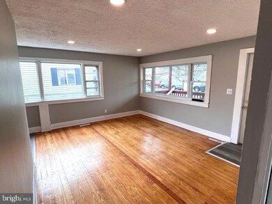 19 Helicopter Dr, Middle River, MD 21220 - photo 2