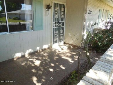 10440 W Kingswood circle courtyard