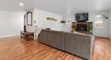 20356 Rae Rd, Bend, OR 97702 - photo 4