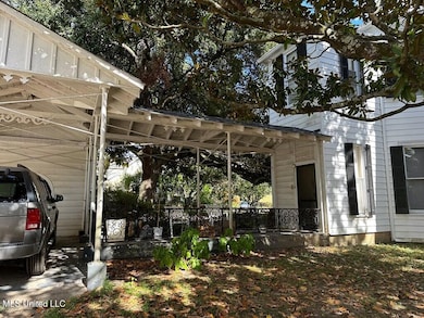 621 Washington St, Natchez, MS 39120 - photo 6