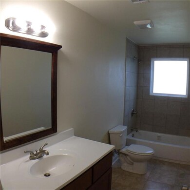 5005 Piety Dr, New Orleans, LA 70126 - photo 6