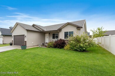 002-1513NMoonstoneSt-PostFalls-ID-83854-
