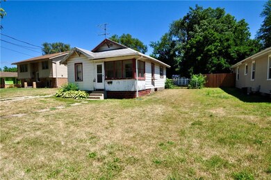 2125 E 24th St, Des Moines, IA 50317 - photo 3