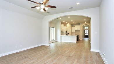 17114 Crimson Crest Dr, Conroe, TX 77302 - photo 4