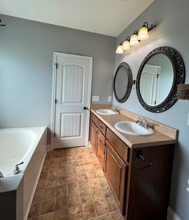 300 Tug Ct, Warner Robins, GA 31088 - photo 6