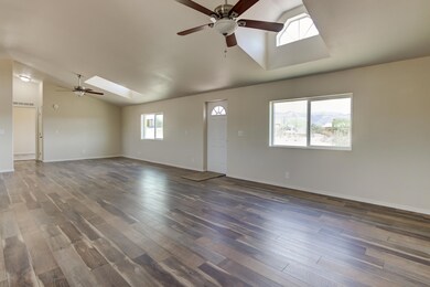 1574 S Starr Rd-23