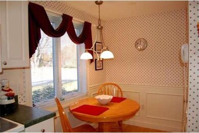 14 Walden Pond Dr, Nashua, NH 03064 - photo 5