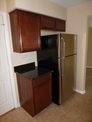 2023 Robert St, Aurora, IL 60506 - photo 4