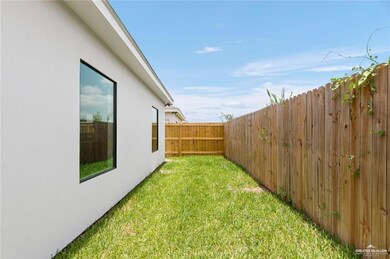 2013 Stardust Ln unit B, Edinburg, TX 78541 - photo 2