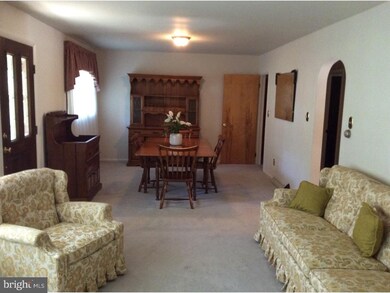 25 Northwest Dr, Bridgeton, NJ 08302 - photo 2