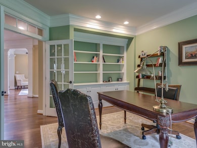 1667 Hunting Crest Way, Vienna, VA 22182 - photo 6