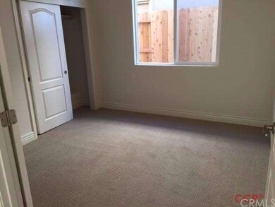 Downstairs bedroom with double door entry would ma