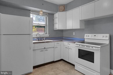 215 E Keller St, Mechanicsburg, PA 17055 - photo 7