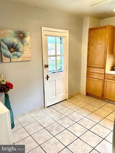 302 Dale Ave, Baltimore, MD 21206 - photo 4