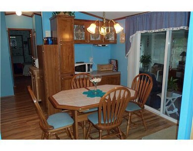 Dining Room. accessto 3 season rm
