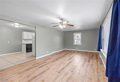 4616 N Hardesty Ave, Kansas City, MO 64117 - photo 4