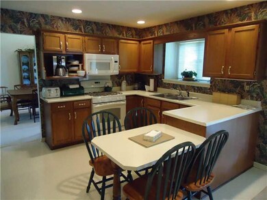 Kitchen. ALL APPLIANCES INCLUDED