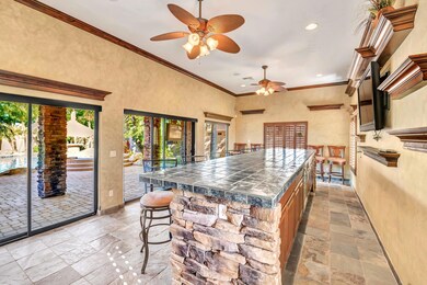 2654 E Me-041-47-DLB 8645-MLS_Size