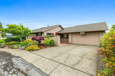 2-web-or-mls-1945 Banyan Ct NW 2
