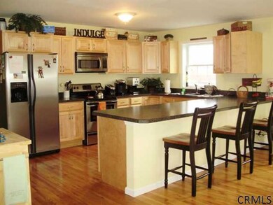 42 Kelton Ct, Albany, NY 12209 - photo 5