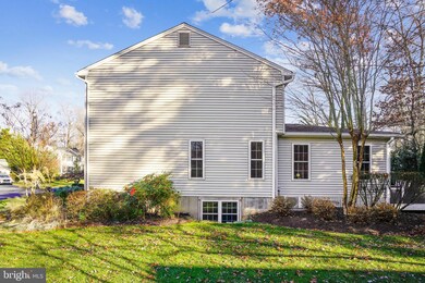 10062 Marshall Pond Rd, Burke, VA 22015 - photo 3