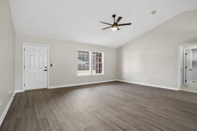 8 Evans Ave, Crawfordville, FL 32327 - photo 2