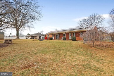 16635 Longstreet Dr, Williamsport, MD 21795 - photo 3