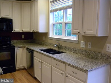 17173 Camellia Dr, Ruther Glen, VA 22546 - photo 5