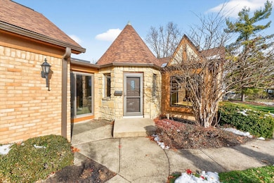 3336 Mansion Way, Columbus, OH 43221 - photo 7