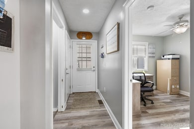 Entry/Office