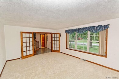 827 Ediface Way, Ballston Spa, NY 12020 - photo 4