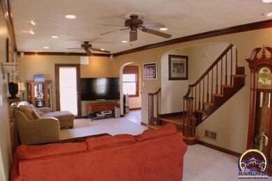 1527 SW Randolph Ave, Topeka, KS 66604 - photo 5