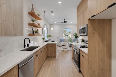 7962 Ethel St unit A, Houston, TX 77028 - photo 4