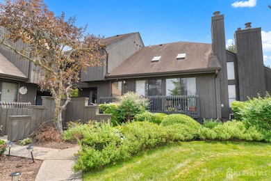 154 Westgate Dr, Edison, NJ 08820 - photo 4