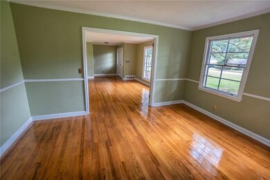 Formal Dining